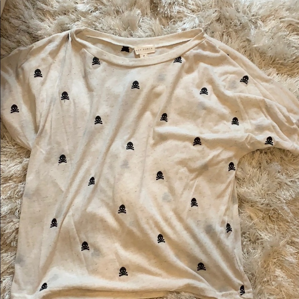 Skull shirt
